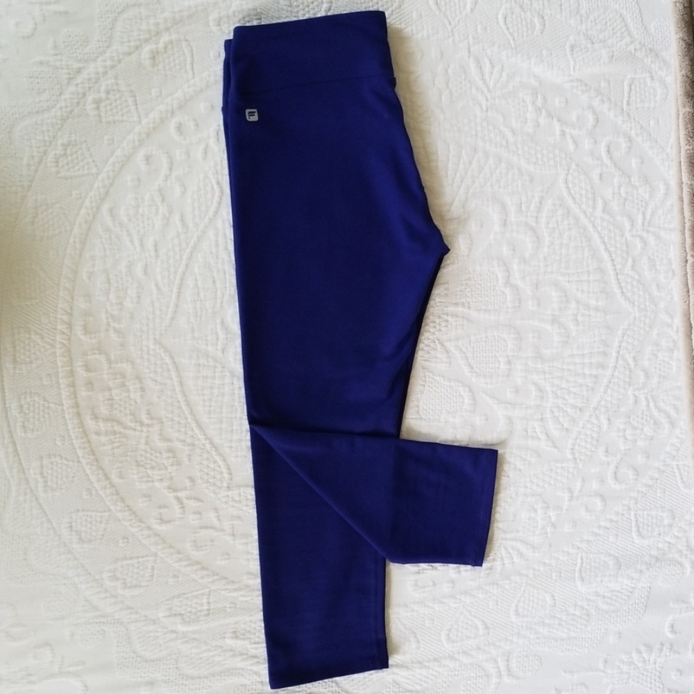 Fabletics Salar Solid PowerHold Capri